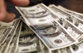 تلاطم بازار ارز فرو می‌نشیند؟