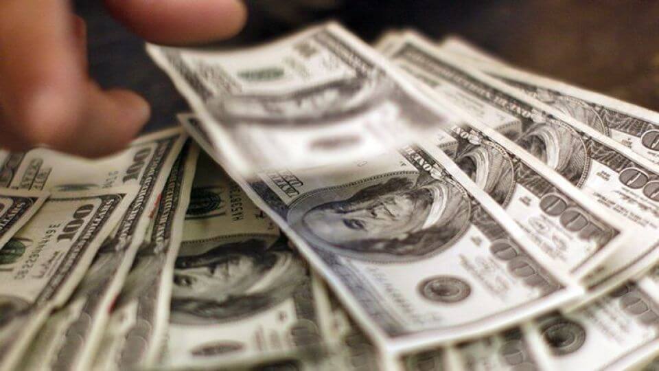 تلاطم بازار ارز فرو مینشیند؟