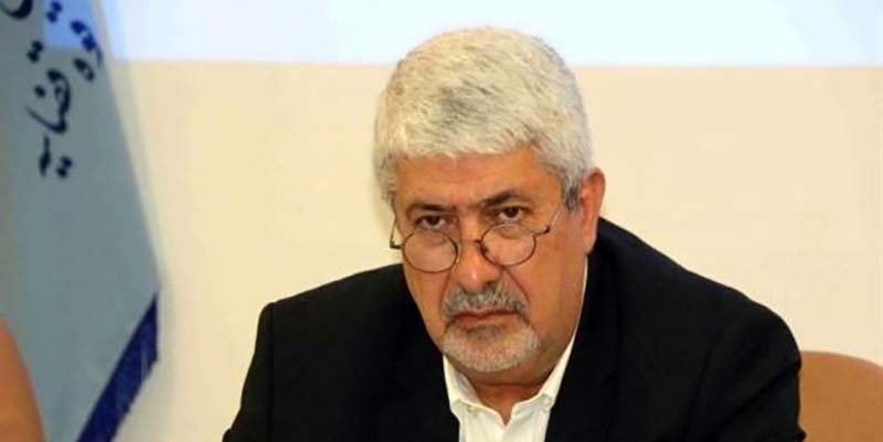 هشدار صریح دادستانی به وزیر صمت درباره عرضه قطره چکانی شمش فولاد 🔹نمیتوانیم بنشینیم و شاهد تعطیلی و بیکاری کارگران در حوزه فولاد باشیم