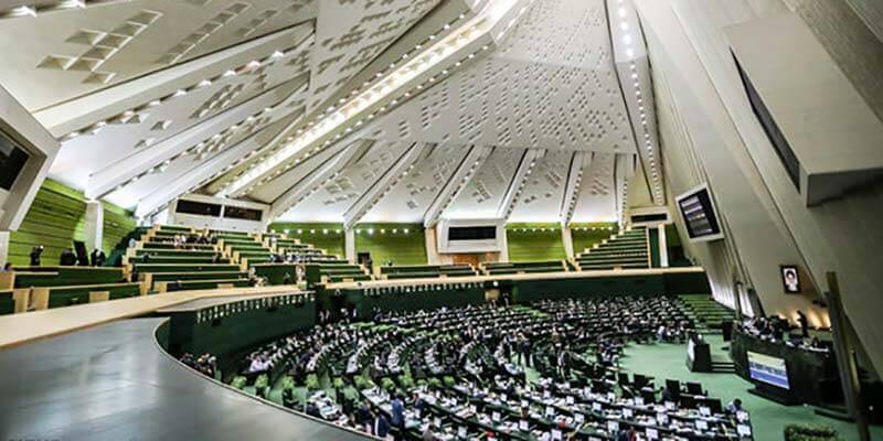 Margins of the dispute between the parliament and the government over the nuclear law