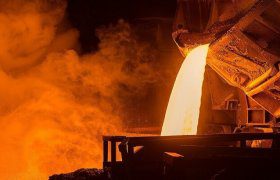 وزیر صنعت از افزایش ۵.۲ درصدی تولید فولاد خام خبر داد